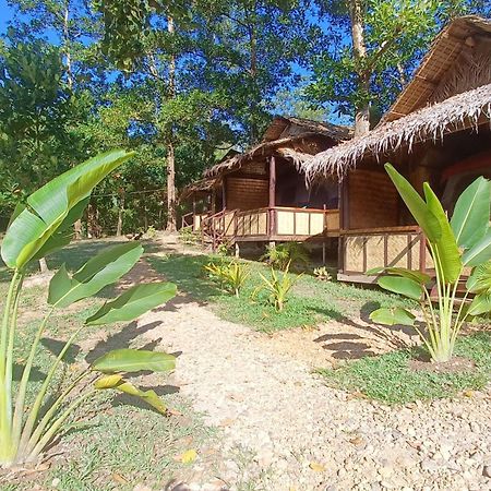 Tony'S Country Glamping With Chalet With Private Wash Room Accommodation El Nido Buitenkant foto